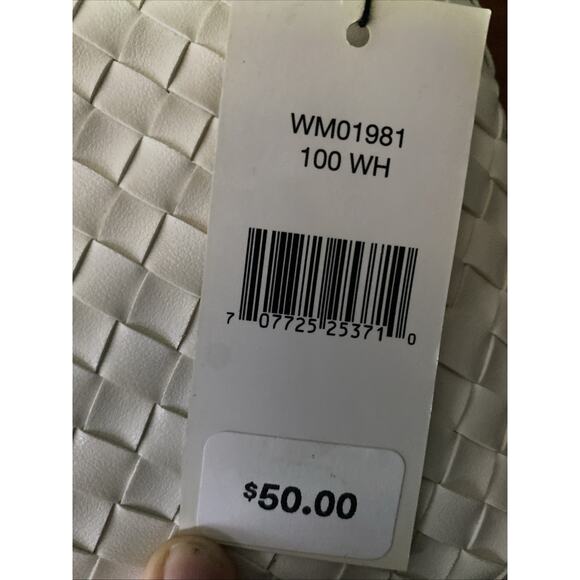 Bueno WhiteFaux Leather Bag Purse Chain Woven Shoulder Strap NWT - Picture 5 of 10